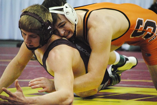 Stratford junior Kamren Bornbach, right, won his quarterfinal match over Jaden Schmitz of Cashton (left) on Friday afternoon and followed that up with a semifinal win to advance to Saturday's finals at the WIAA State Individual Wrestling Tournament in Madison. (Photo by Paul Lecker/MarshfieldAreaSports.com)