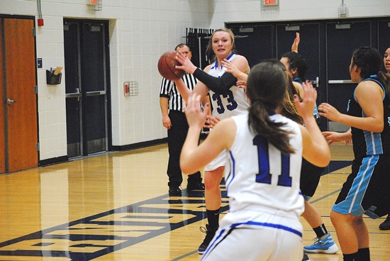 Auburndale senior Taylor Gotz (with ball) was named to the Marawood South all-conference girls basketball first team for the second-straight year. (Photo by Paul Lecker/MarshfieldAreaSports.com)