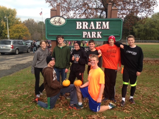 The Marshfield Middle School and Marshfield High School cross country teams sponsored the Great Pumpkin Run on Thursday at Braem Park. (Submitted photo)